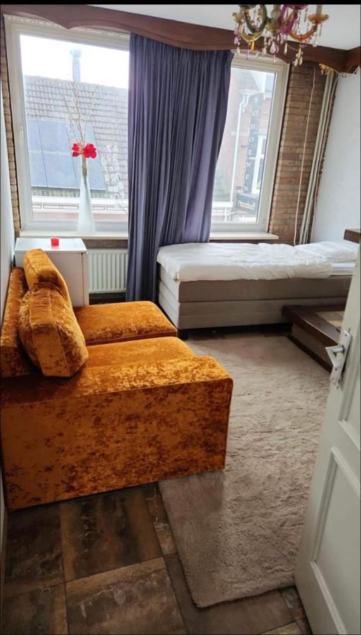 Private Room In The Centre Of Tilbourg Extérieur photo